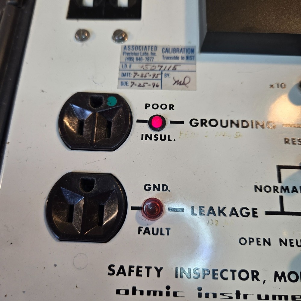 Ohmic Instruments SI-100N Instrument Safety Inspector Test equipment - Picture 4 of 9